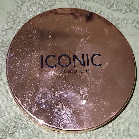 Iconic Ultimate Bronzing Palette - Picture 1 of 2